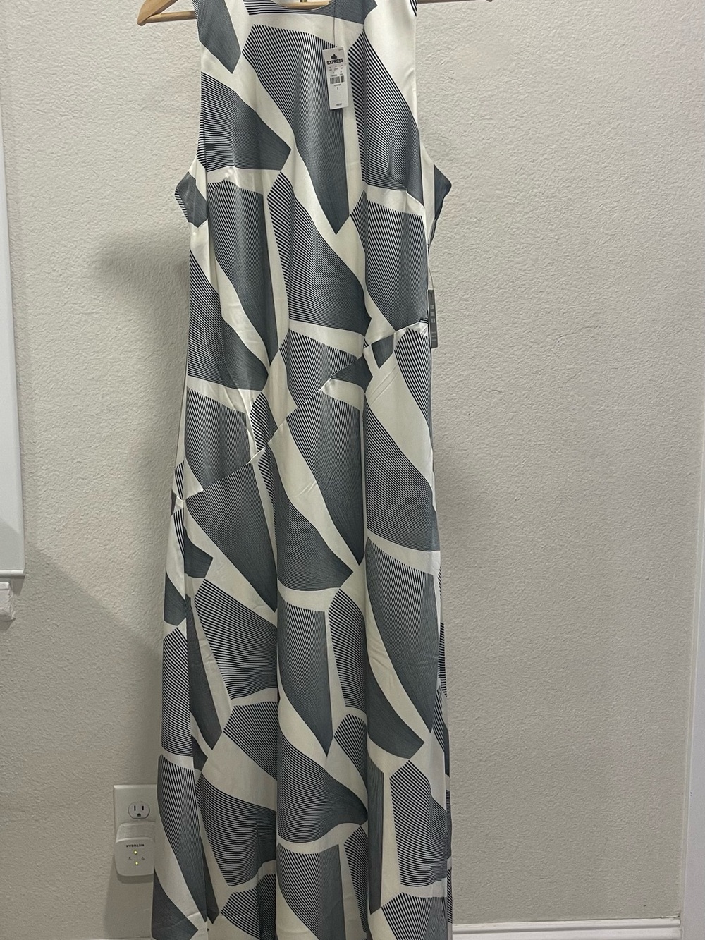 Express Sleeveless Abstract Geo Maxi Dress in White and Charcoal
